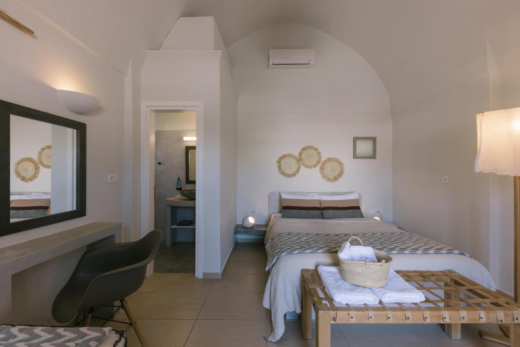 Grand View - Megalochori Santorini Aparthotel Exterior photo